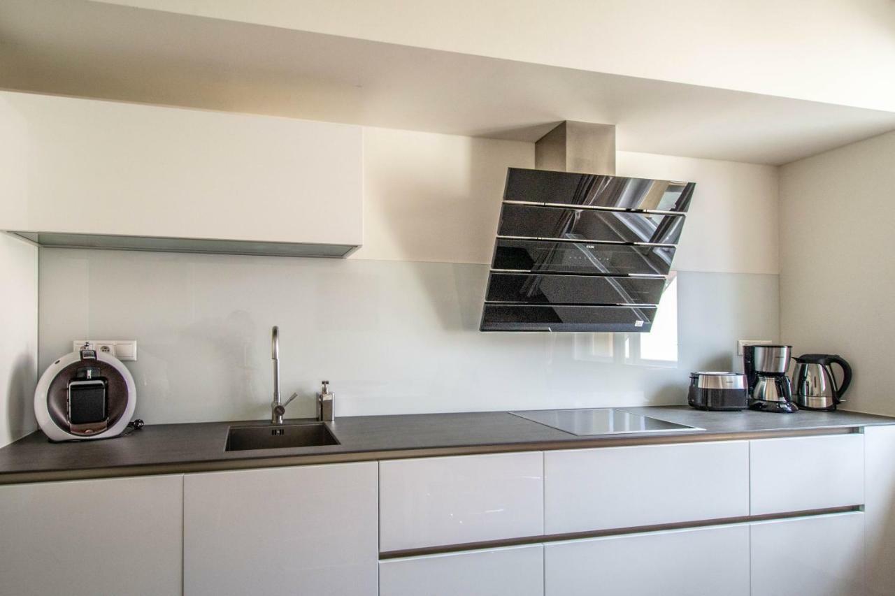 Unique Charles Bridge 2Bdr Apartment. Prague Luaran gambar